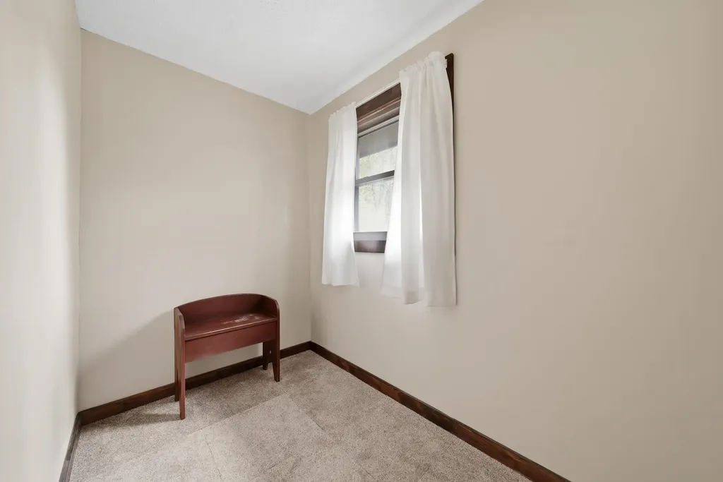 9 Lamb Road Nashua NH 03062