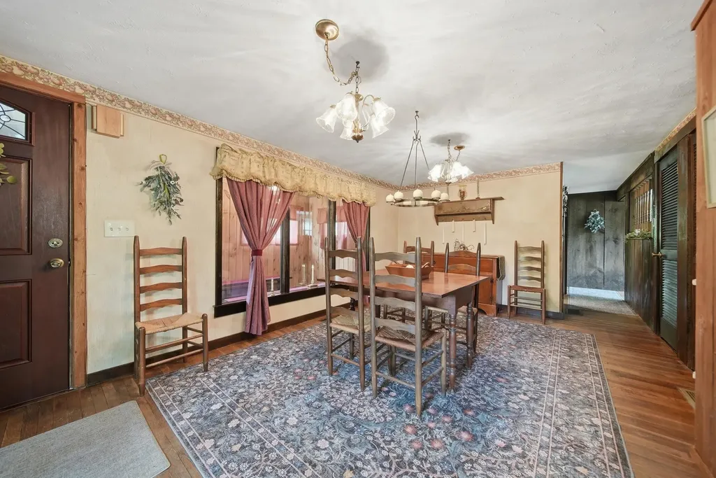 9 Lamb Road Nashua NH 03062