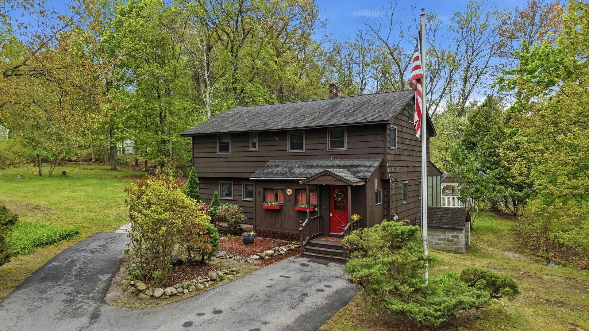 9 Lamb Road Nashua NH 03062