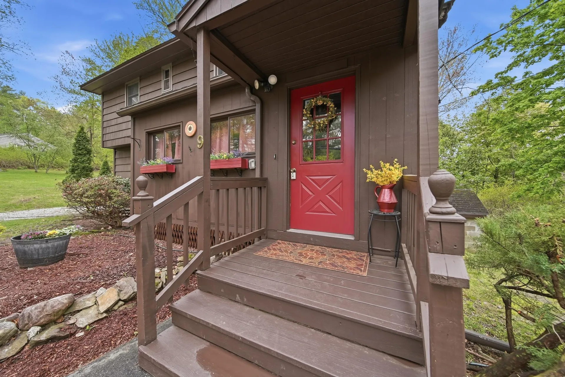 9 Lamb Road Nashua NH 03062