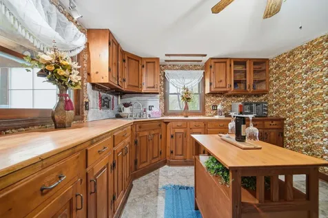 9 Lamb Road Nashua NH 03062