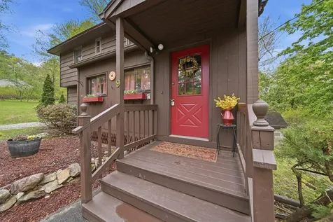 9 Lamb Road Nashua NH 03062