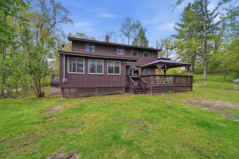 9 Lamb Road Nashua NH 03062