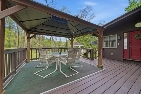 9 Lamb Road Nashua NH 03062