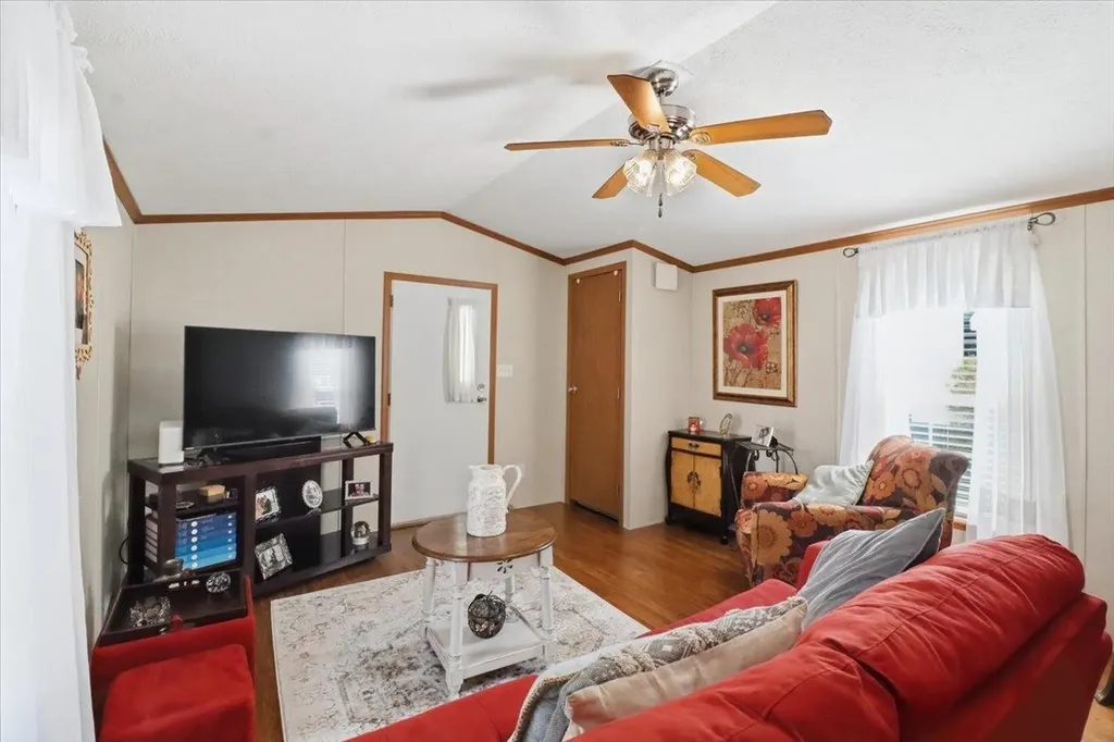 37 Penny Lane Shelburne VT 05482