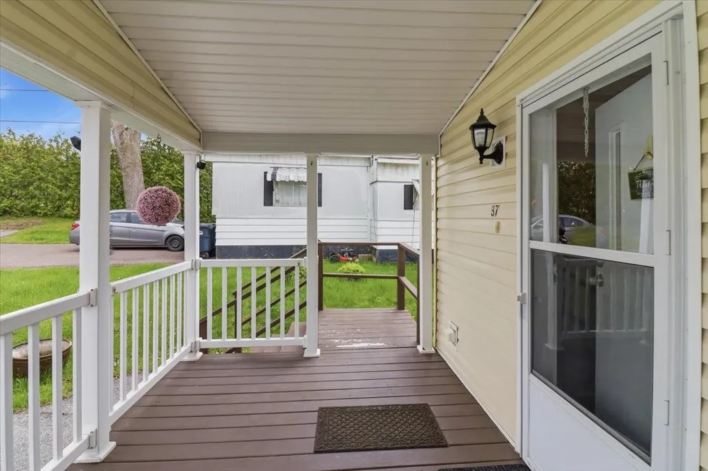 37 Penny Lane Shelburne VT 05482