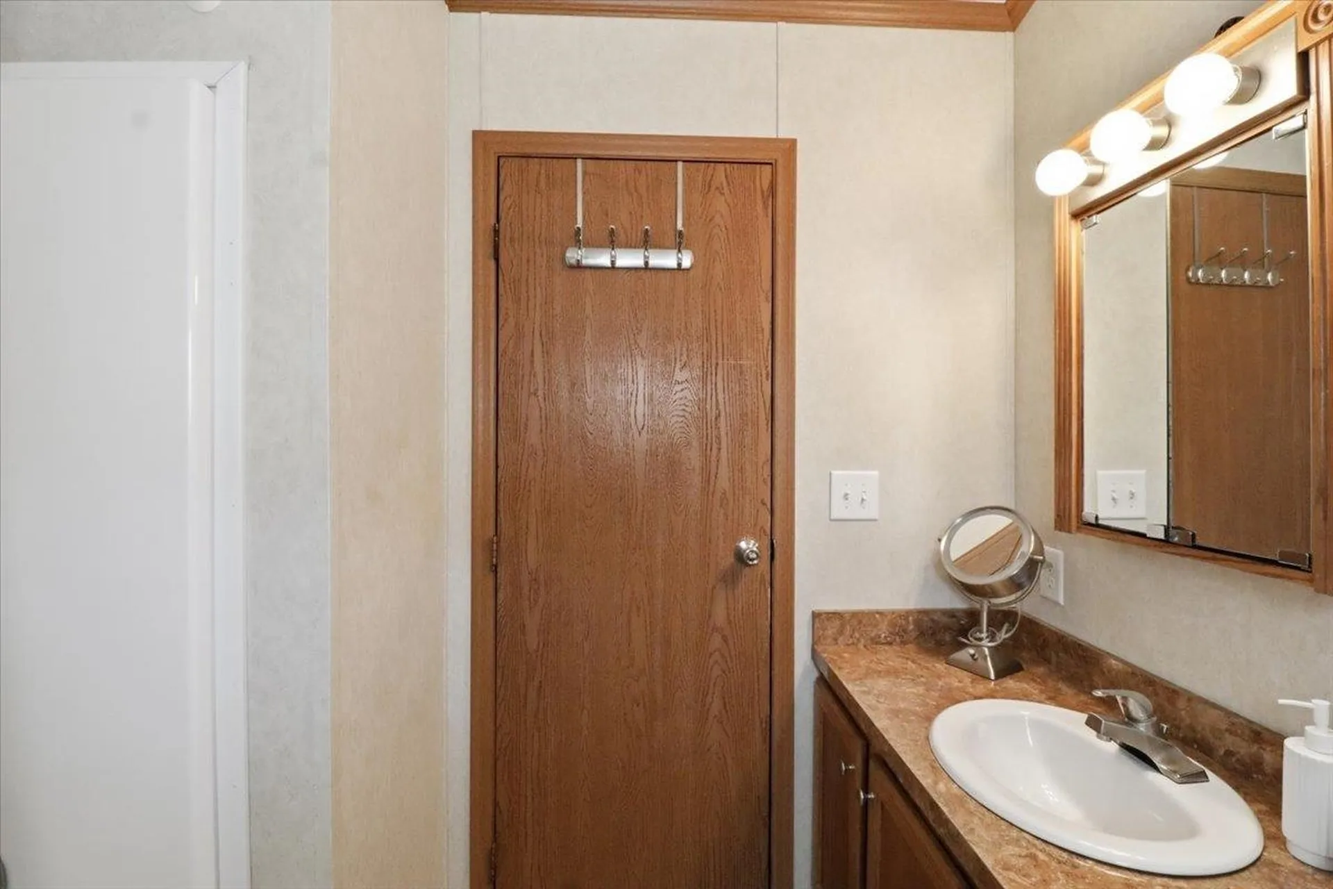 37 Penny Lane Shelburne VT 05482
