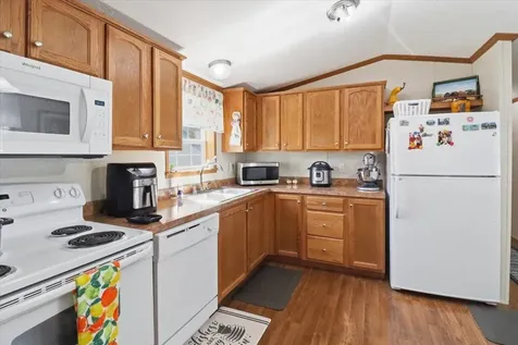 37 Penny Lane Shelburne VT 05482
