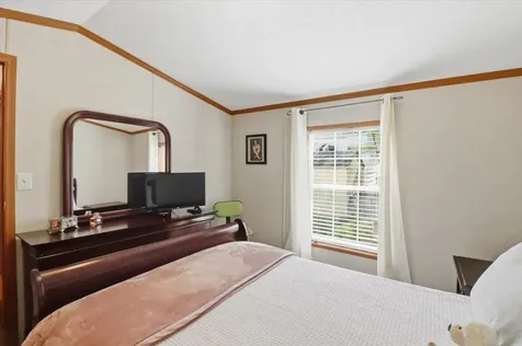 37 Penny Lane Shelburne VT 05482