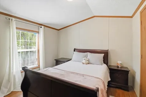 37 Penny Lane Shelburne VT 05482