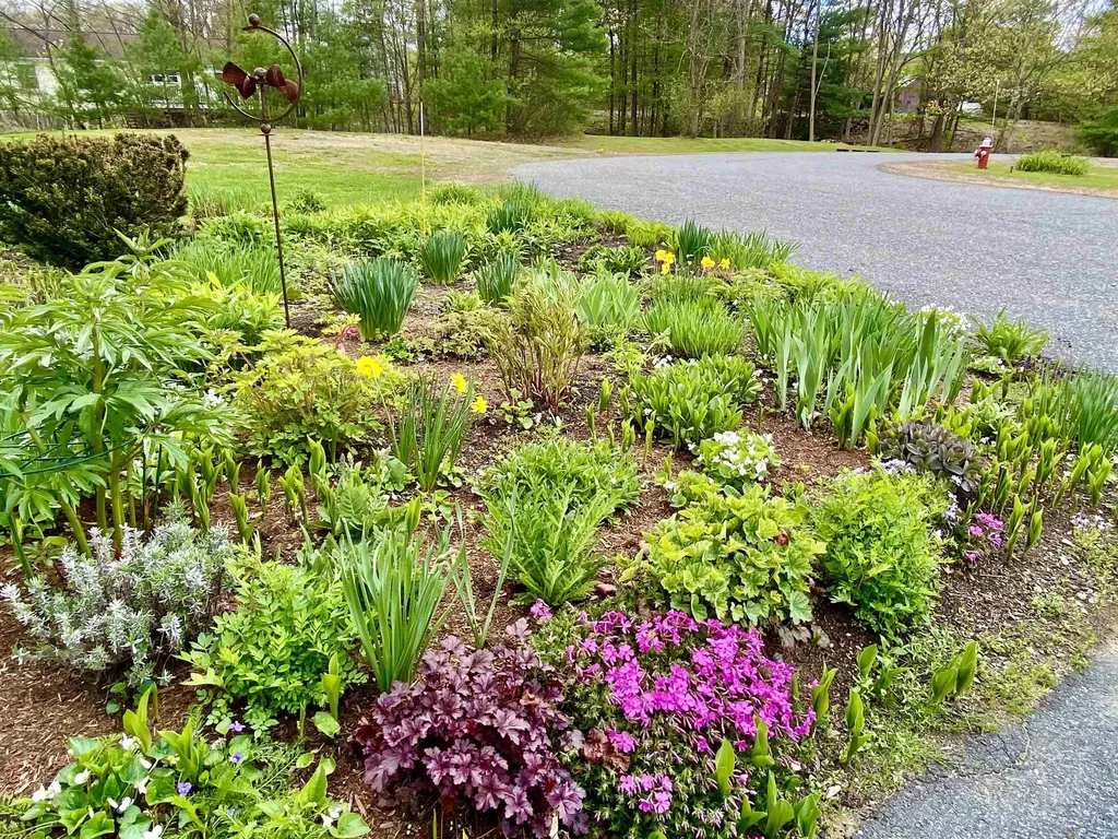 58 Winston Drive Hartford VT 05088