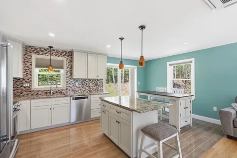 8 Rosewood Drive Bow NH 03304