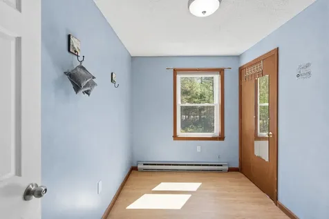 8 Rosewood Drive Bow NH 03304