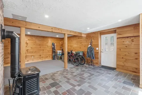 8 Rosewood Drive Bow NH 03304