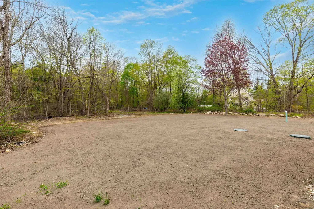 11 Merrimac Road Newton NH 03858