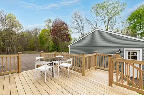 11 Merrimac Road Newton NH 03858