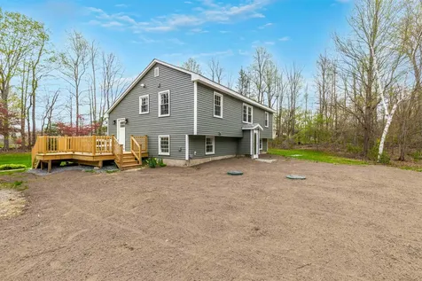 11 Merrimac Road Newton NH 03858