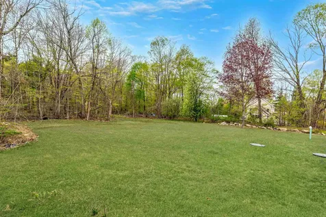 11 Merrimac Road Newton NH 03858