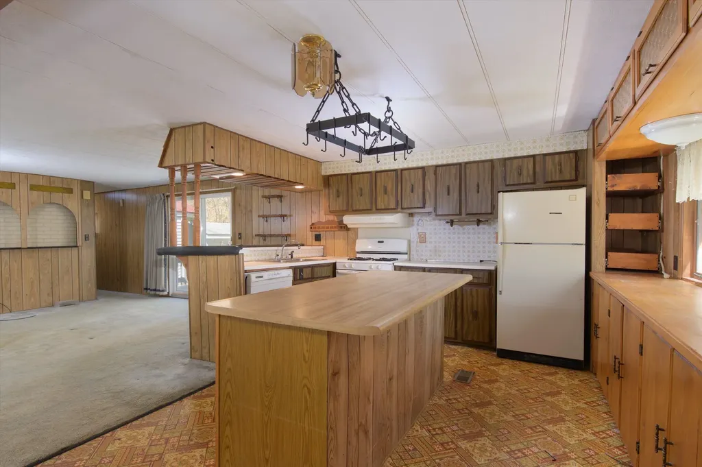 1417 Dublin Road Plymouth VT 05056