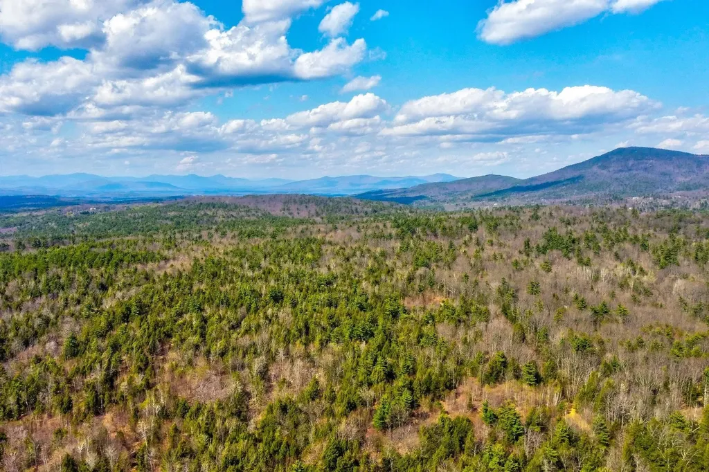207 Durrell Mountain Road Belmont NH 03220