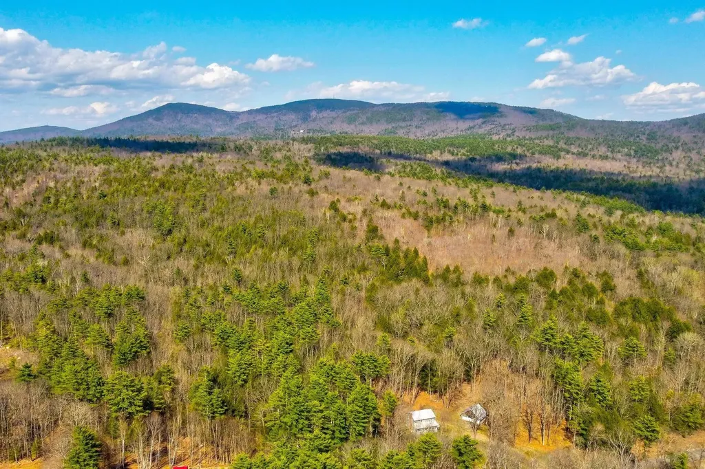 207 Durrell Mountain Road Belmont NH 03220