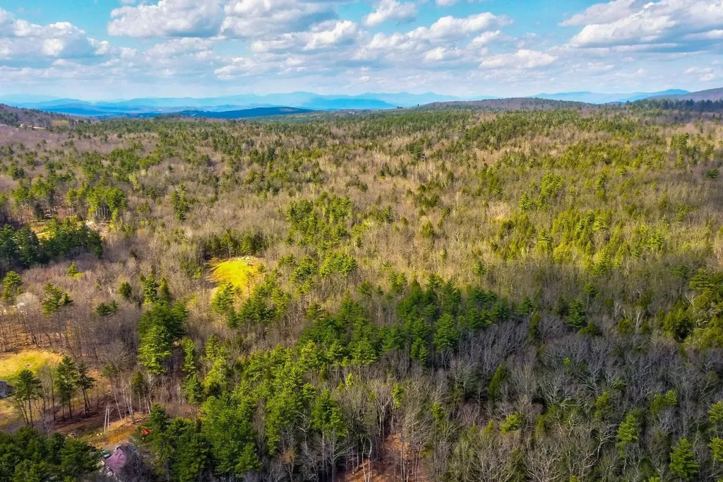 207 Durrell Mountain Road Belmont NH 03220