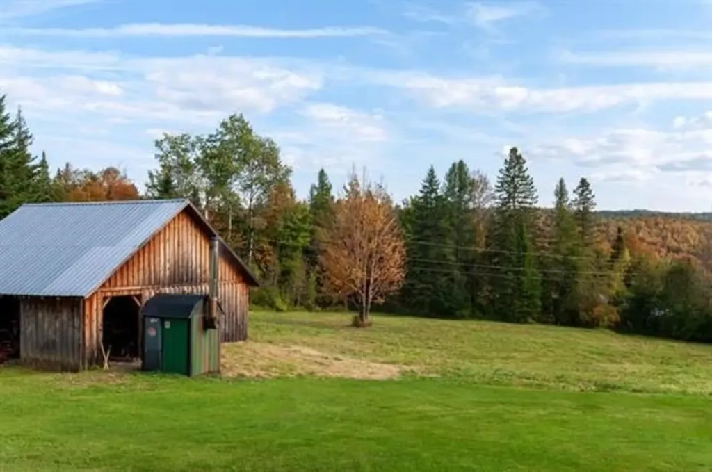 130 Center Road Hardwick VT 05843
