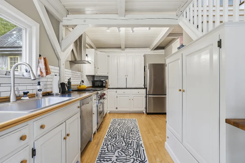 186 Hackleboro Road Canterbury NH 03224