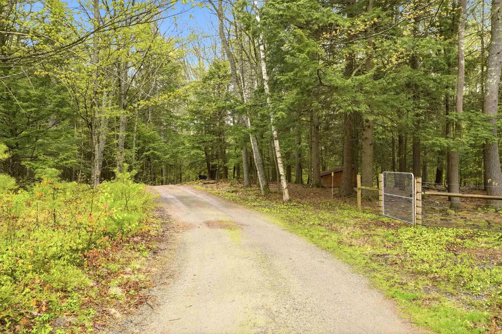 186 Hackleboro Road Canterbury NH 03224