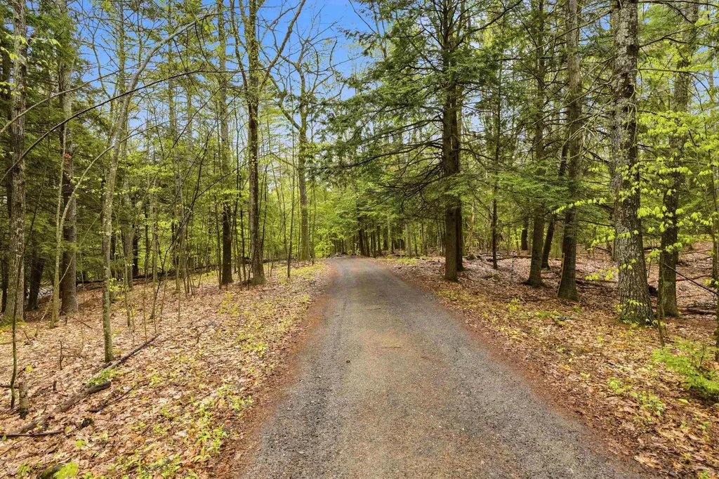186 Hackleboro Road Canterbury NH 03224