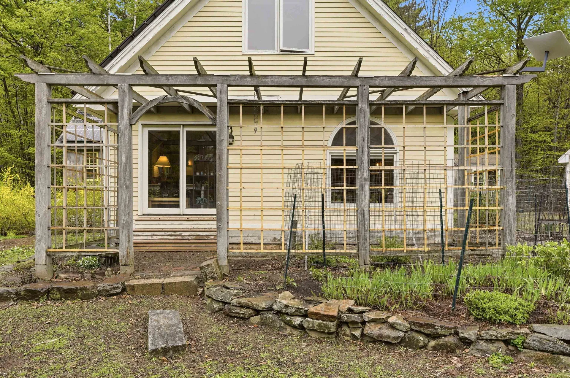 186 Hackleboro Road Canterbury NH 03224