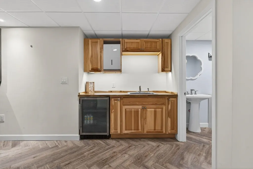 5 Cobblestone Road Pelham NH 03076