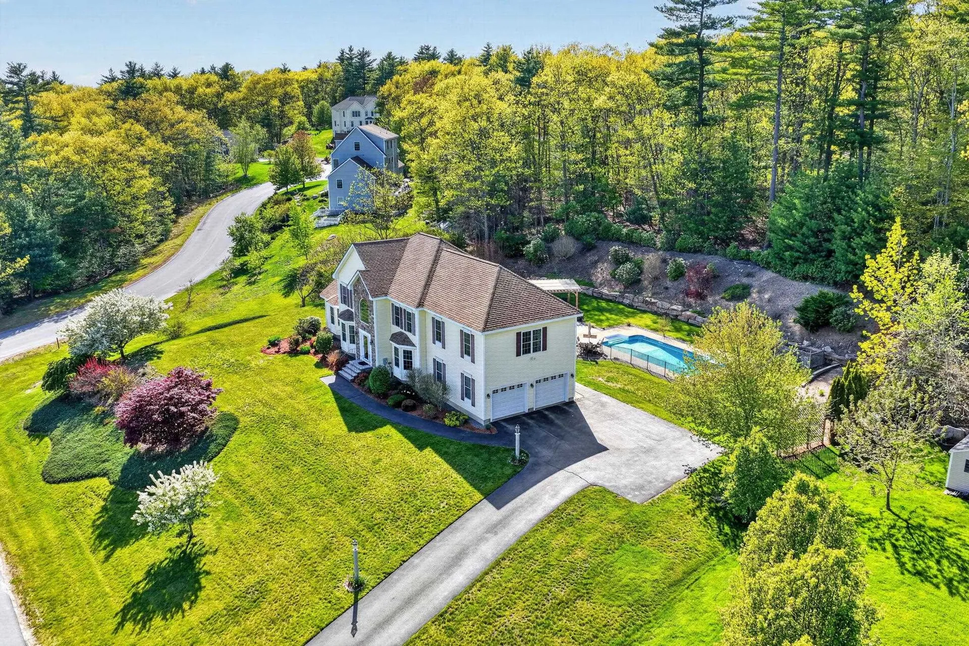 5 Cobblestone Road Pelham NH 03076