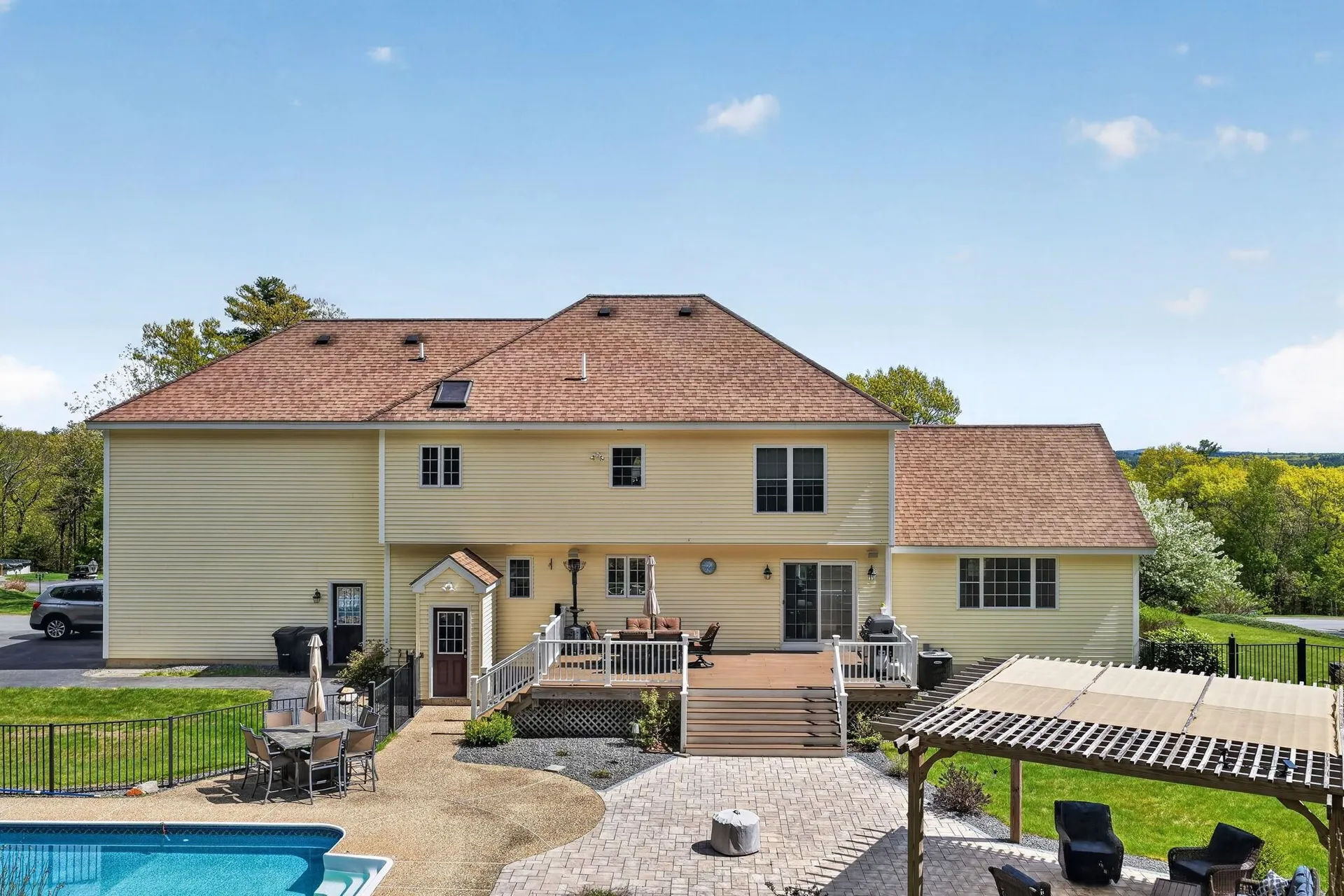 5 Cobblestone Road Pelham NH 03076
