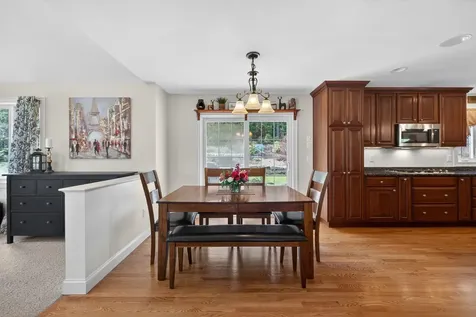 5 Cobblestone Road Pelham NH 03076