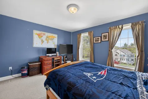 5 Cobblestone Road Pelham NH 03076