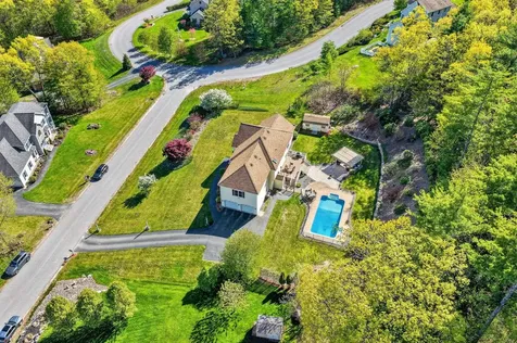 5 Cobblestone Road Pelham NH 03076