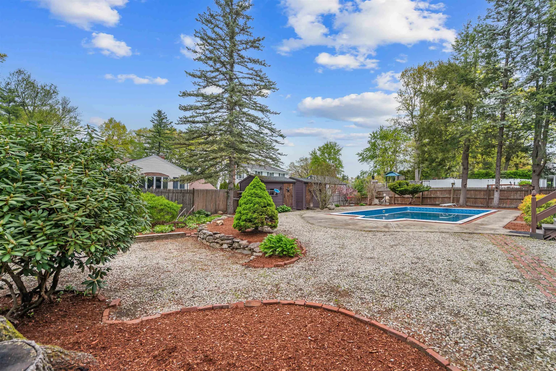 13 Wakefield Drive Nashua NH 03062