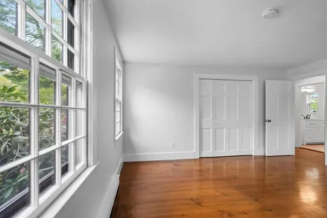 13 Wakefield Drive Nashua NH 03062