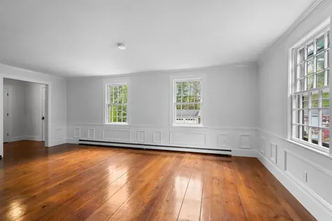 13 Wakefield Drive Nashua NH 03062