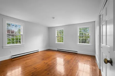 13 Wakefield Drive Nashua NH 03062