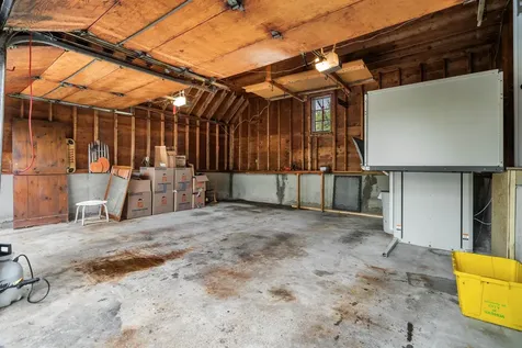13 Wakefield Drive Nashua NH 03062