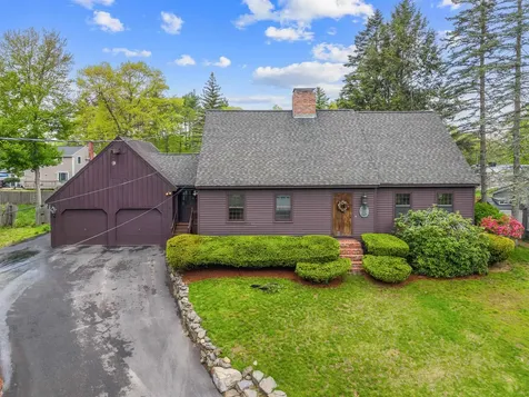 13 Wakefield Drive Nashua NH 03062
