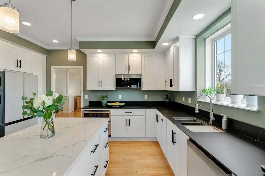 31 Vale Drive South Burlington VT 05403