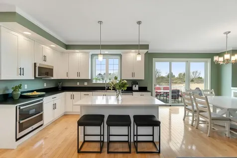 31 Vale Drive South Burlington VT 05403