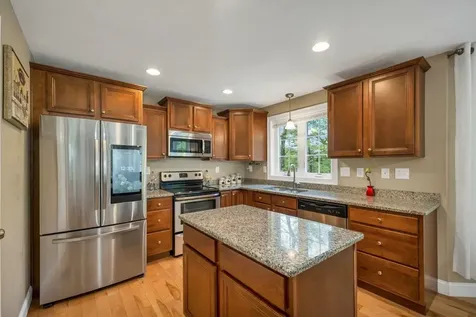72 Circuit Street Manchester NH 03103