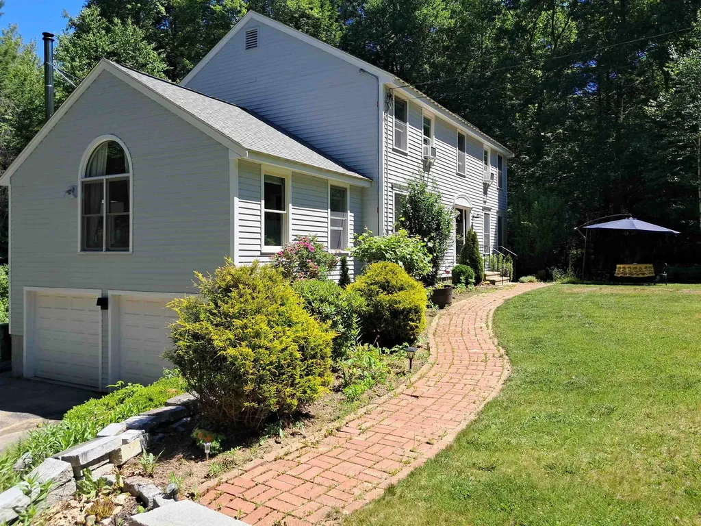 2 Wildwood Drive Brookline NH 03033
