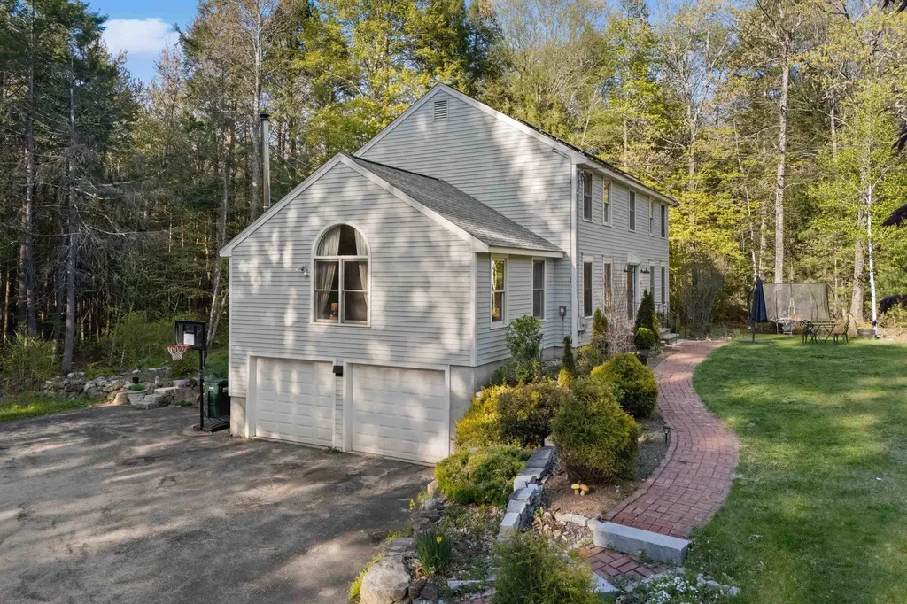 2 Wildwood Drive Brookline NH 03033