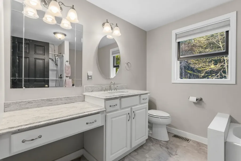 2 Wildwood Drive Brookline NH 03033