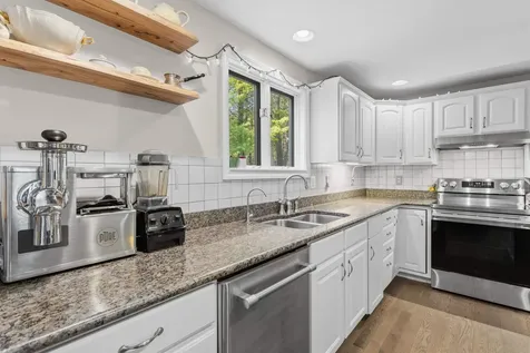 2 Wildwood Drive Brookline NH 03033